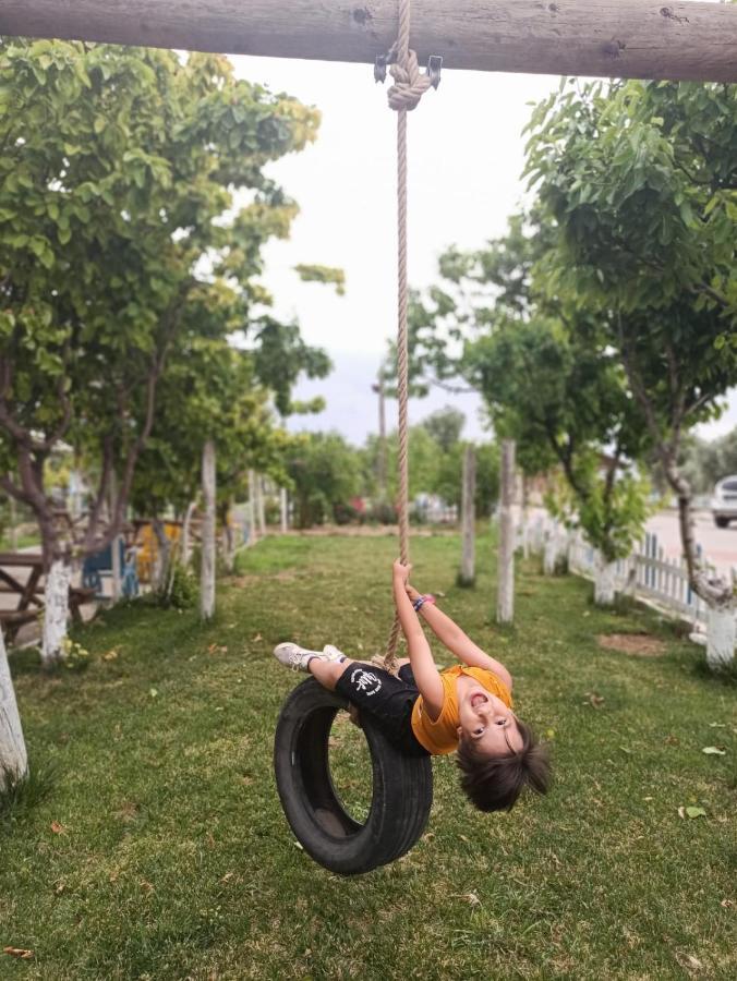 Joy Garden Bed and Breakfast Karahayit  Esterno foto